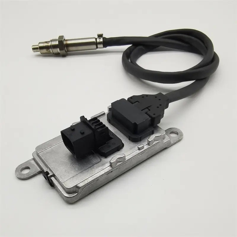 24V Nitrogen Oxide Nox Sensor SNS1024 A0111537228 for Mercedes-Benz Truck Actros MP4 MP5 Antos Arocs Atego3