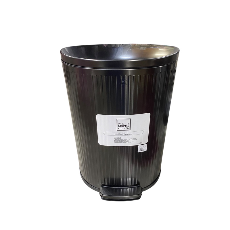 Well Equipped Kitchen, 13.2 Gal, Pedal, Trash Can, Gray, Stainless