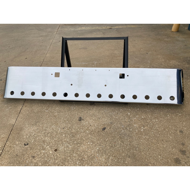 Peterbilt 389 premium 8 gauge chrome 18 rolled end bumper w/15 round 2 light holes