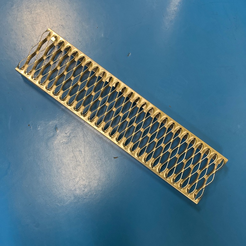 Peterbilt aluminum top step assembly for 31 battery box
