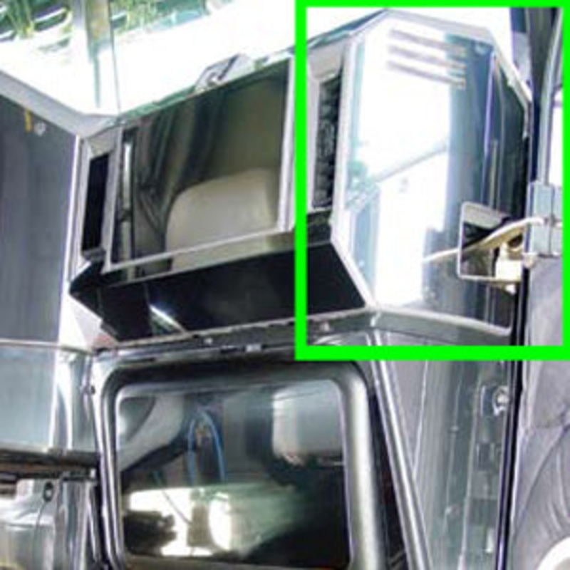 Freightliner Classic/FLD upper end dash trim – passenger’s side