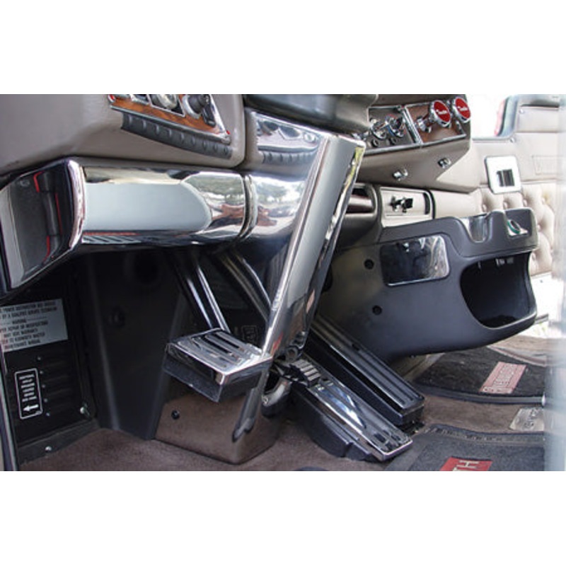 Kenworth 2002-2005 chrome plastic lower steering column cover w/tilt