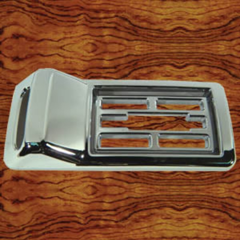 Rockwood Kenworth 2002-2005 chrome plastic dash vent cover – Driver’s Side