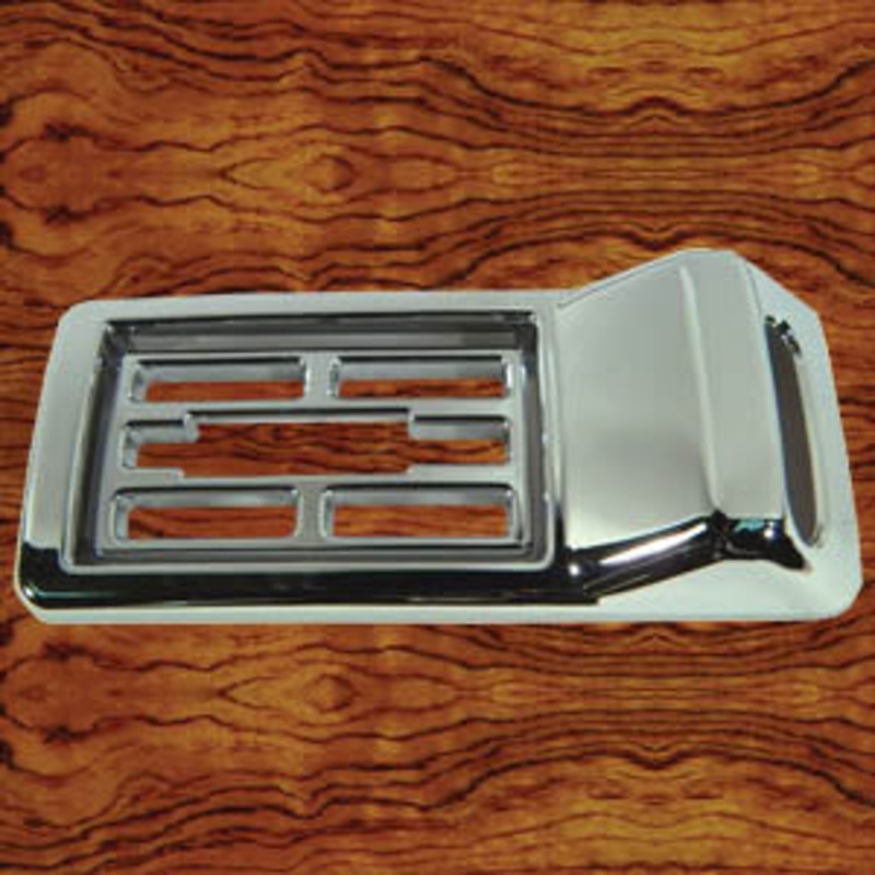 Rockwood Kenworth 2002-2005 chrome plastic dash vent cover – Passenger’s Side