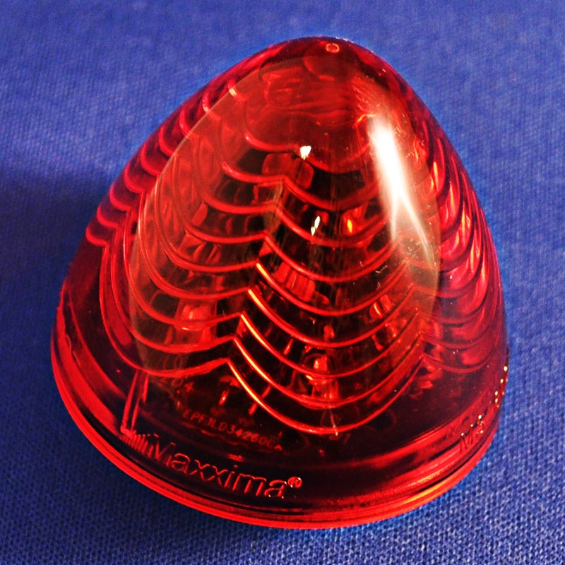 Maxxima red 2 beehive 6 diode LED marker light