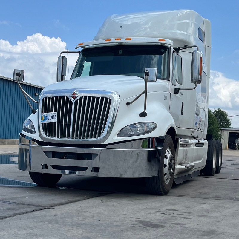 International Prostar 2008-2018 chrome steel 16 tall wraparound bumper with filler plates – tow holes, no fog light holes