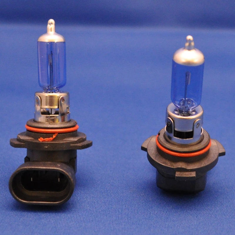 #9006 halogen headlight bulb – PAIR, Icy Blue – 80 watt