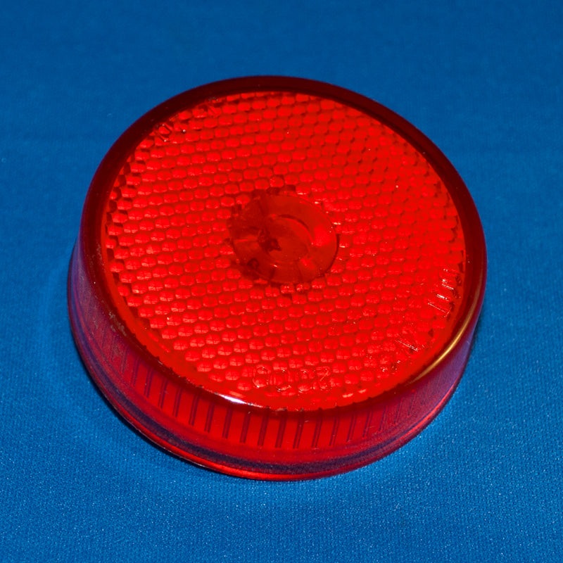 Red 2.5 round incandescent marker/clearance light