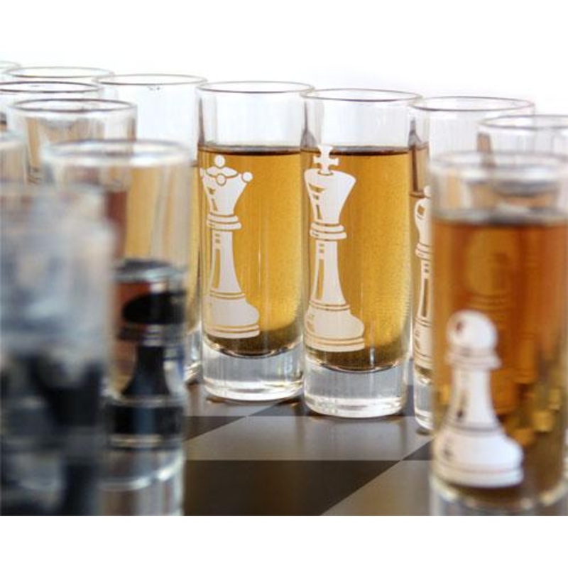 Chess Set – 2 ounce Shot Glass (32 piece)